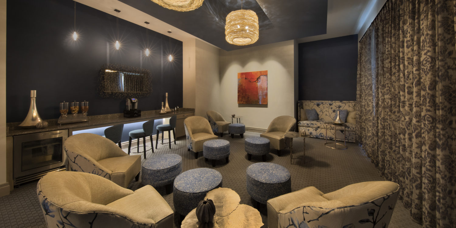 Warm, decorative pendant lighting at Harbour Ridge Lifestyle Center