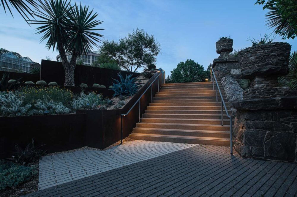 KLIK Lighting lit handrails